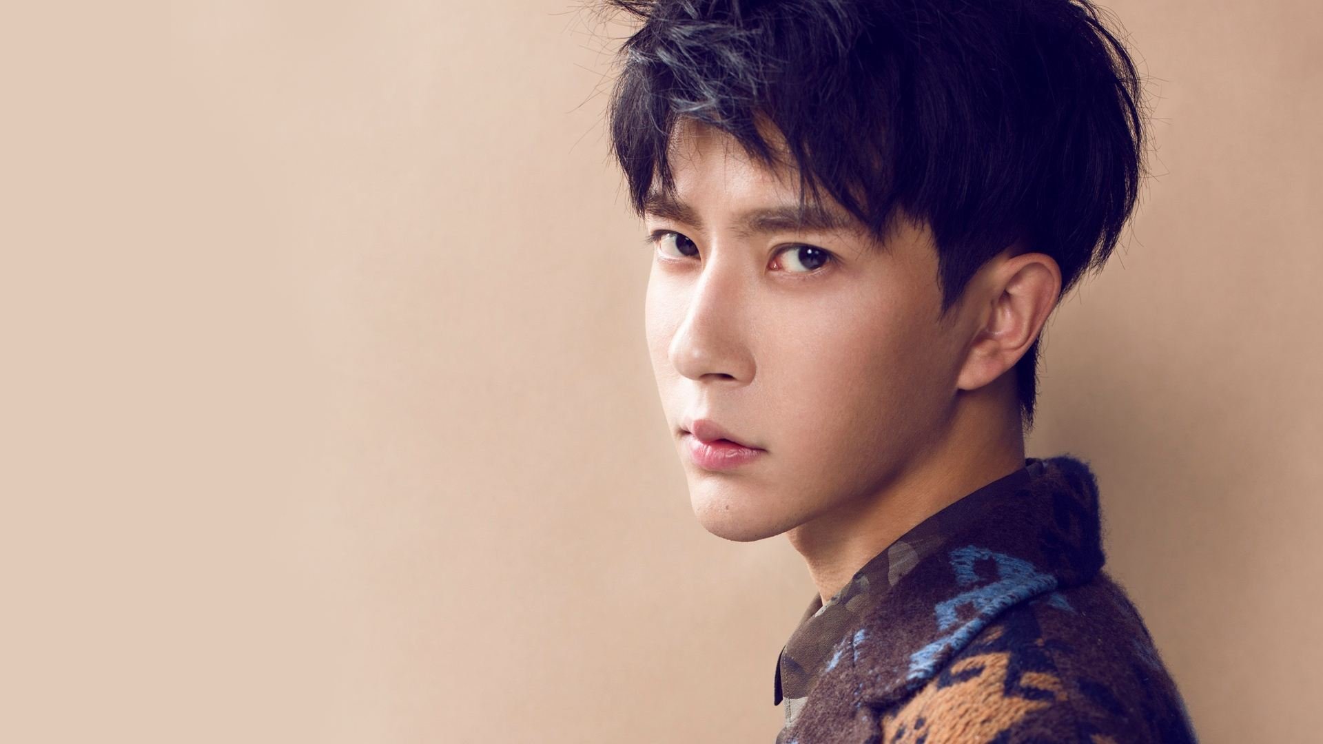 开云体育登录-德甲球队高压逼抢环境下认知分配效率对传球精度影响研究，足球高压战术