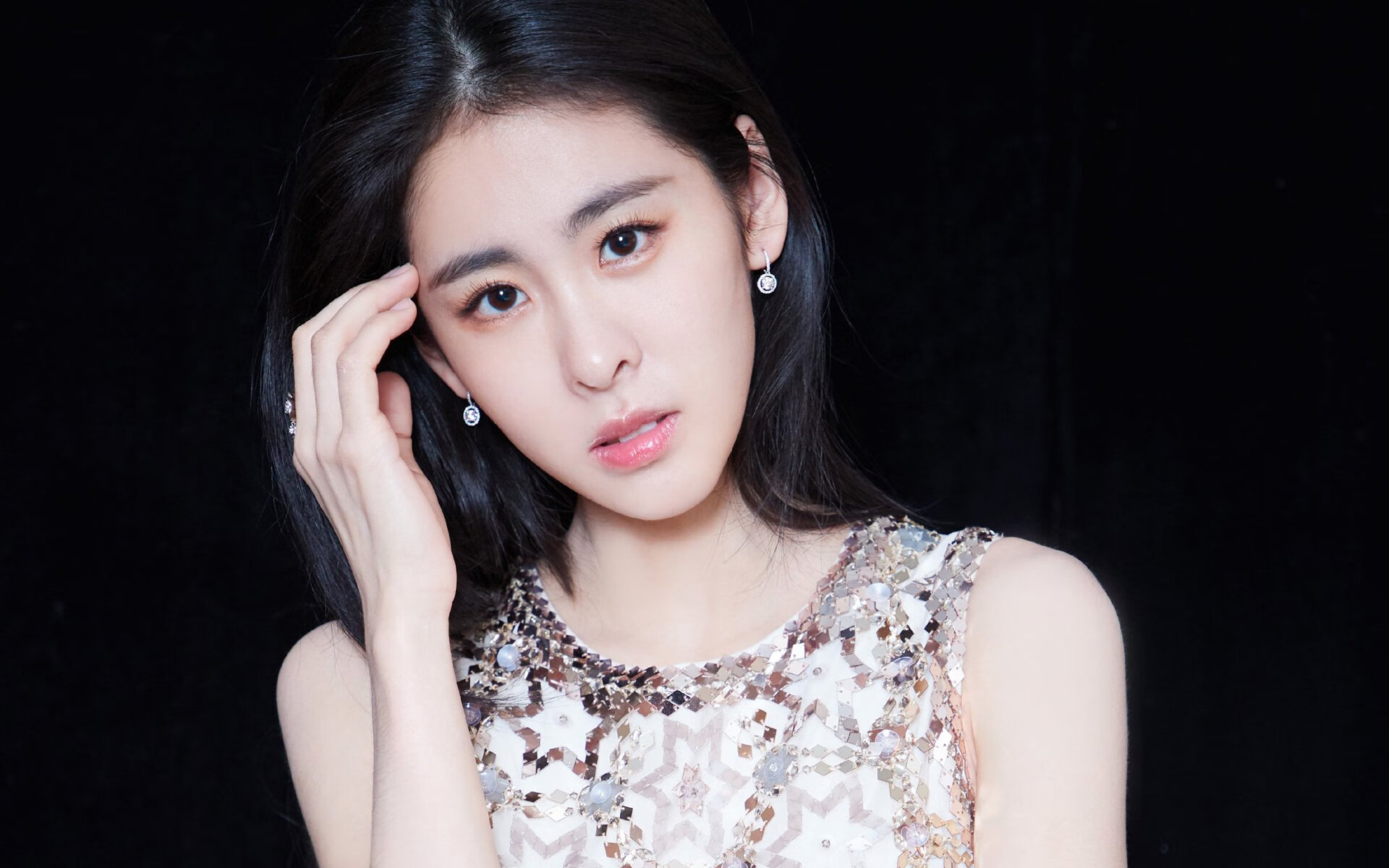 开云体育登录入口-欧洲杯战术大革命：出奇制胜，精彩纷呈！，欧洲杯战术机位